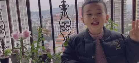 学B班丶李北辰美丽的金豆子幼稚园之（保安室）