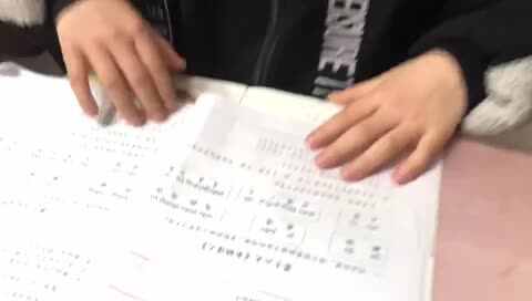 学A班 袁承泽泰《女娲造人》拼读精读