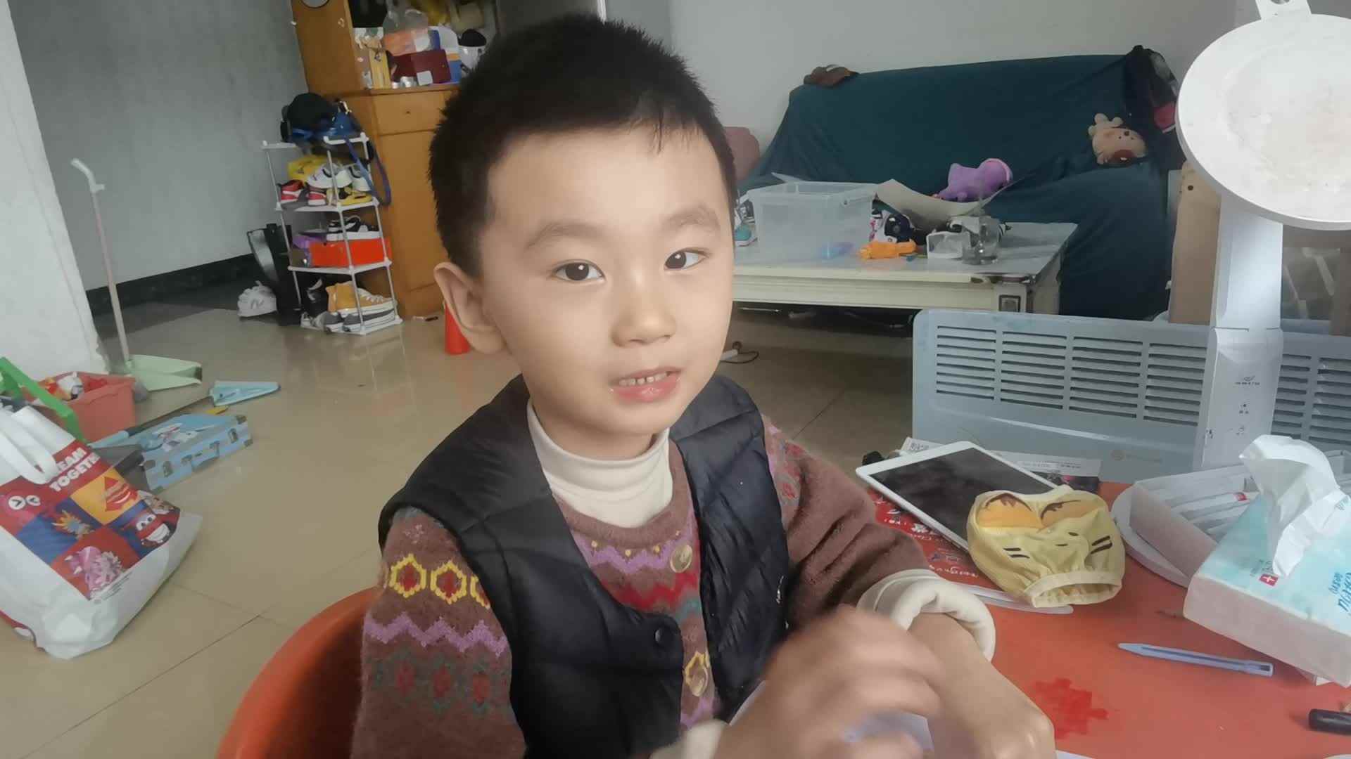 2023级B班刘梓浩闯关练习英语+提问.mp4