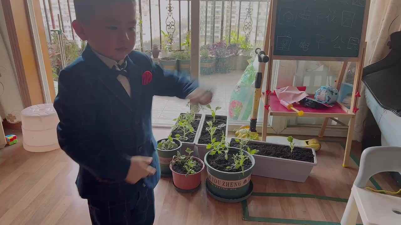 中B班丶李北洋舞蹈（一起向未来）.MOV