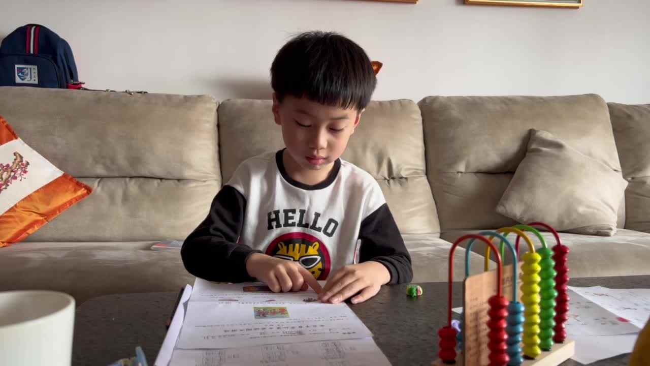 实验学前2班3.11英语作业.MOV