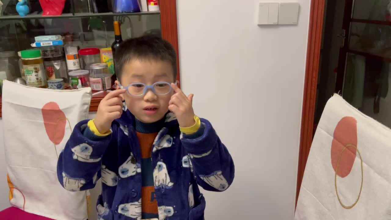 实验学前2班3.30语文作业.MOV