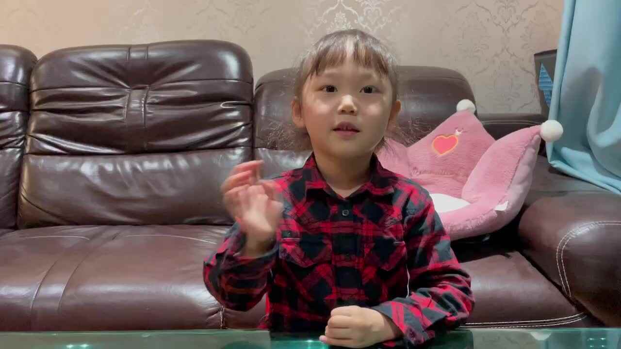 2023级大B班段舒婷20220301闯关游戏公共场所礼仪《遇外国友人》.MOV