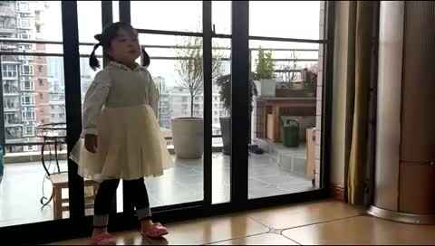 2022.3.9闯关练习-儿歌《礼物》