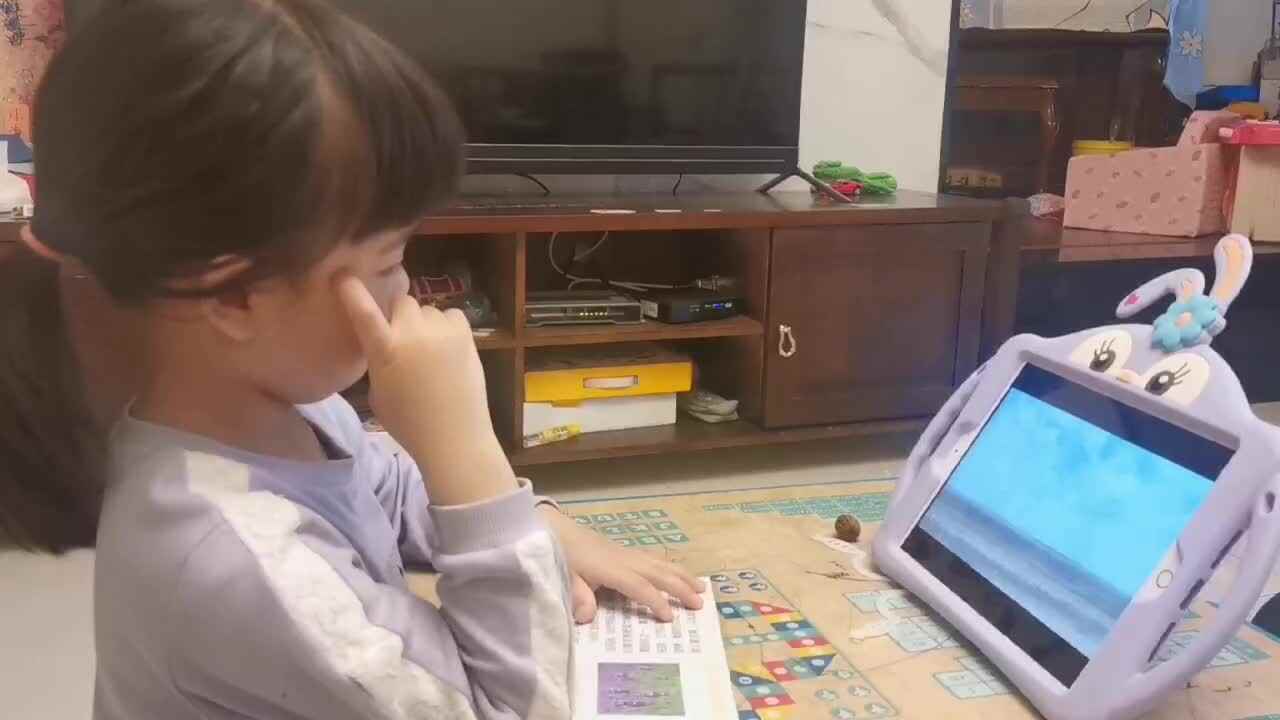 2022.3.18侯奕帆闯关练习观看视频《吐鲁番葡萄沟》
