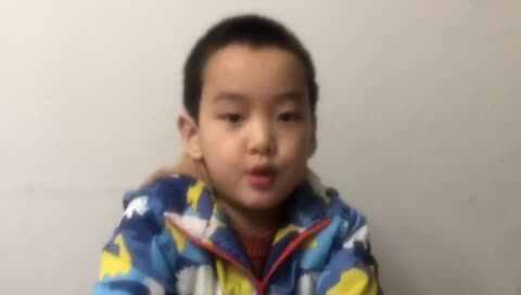 学A班 袁承泽泰《背诵一去二三里》