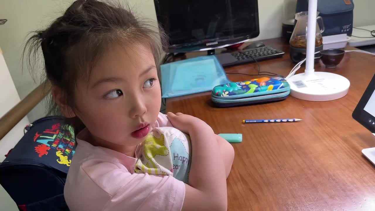 英语绘本-《吃掉你的豌豆 Eat Your peas》