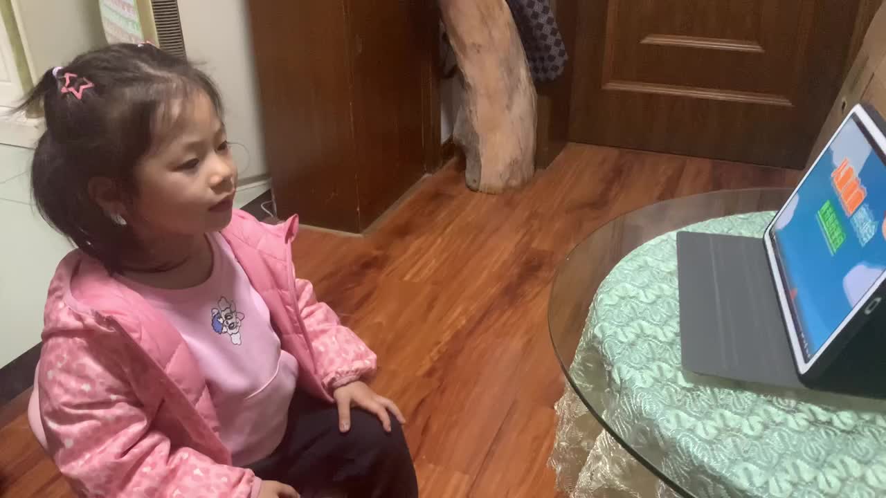 2022.3.24闯关练习观看视频《背书包》