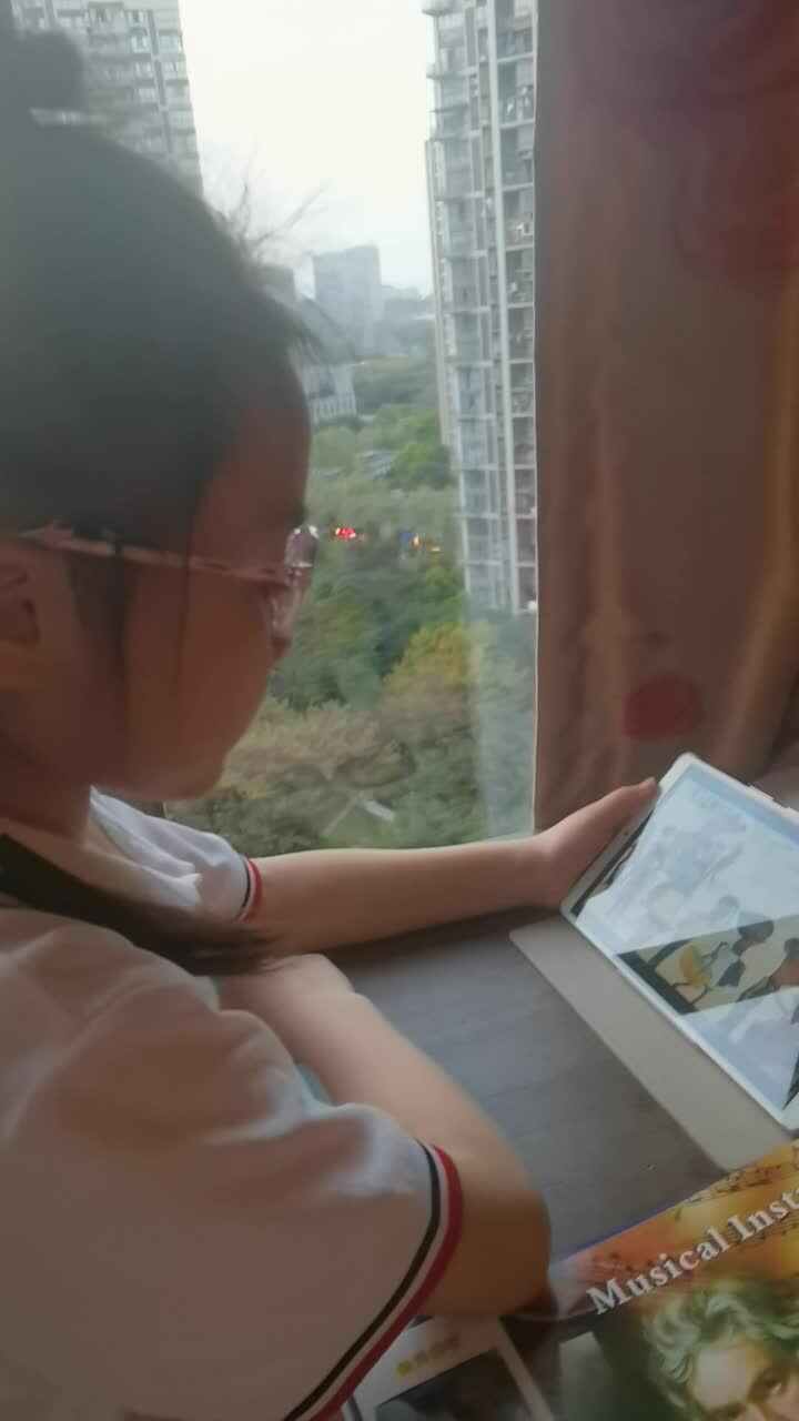 甘语墨2022.3.18英语视频观看
