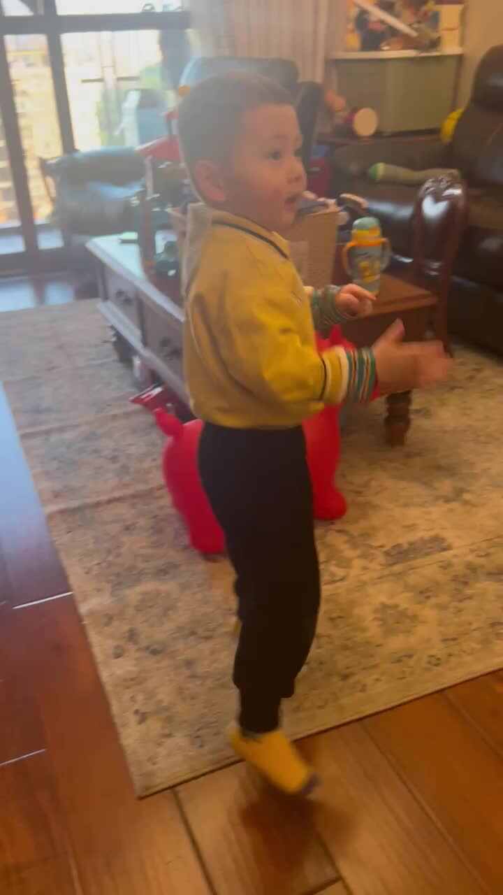 trim.61E2FF59-8C40-4A3C-853F-1C389EF52786.MOV