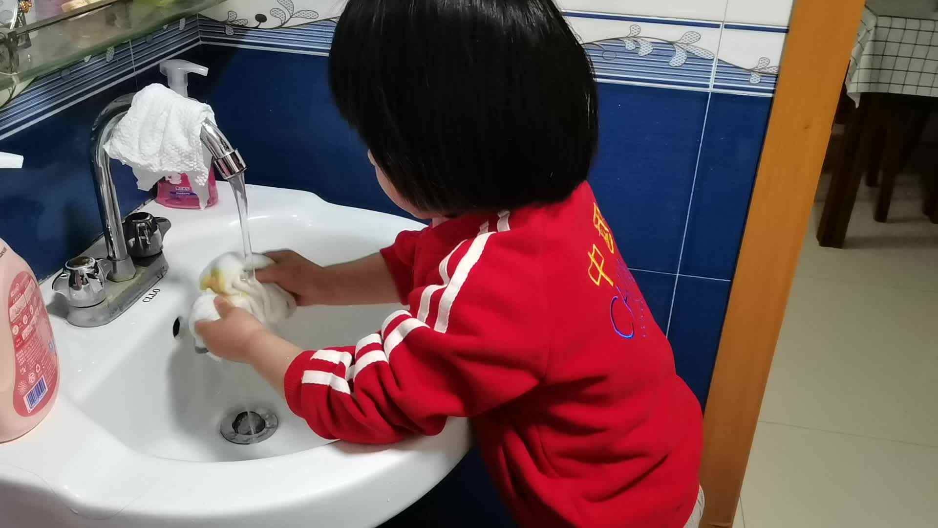 何林夏mp4