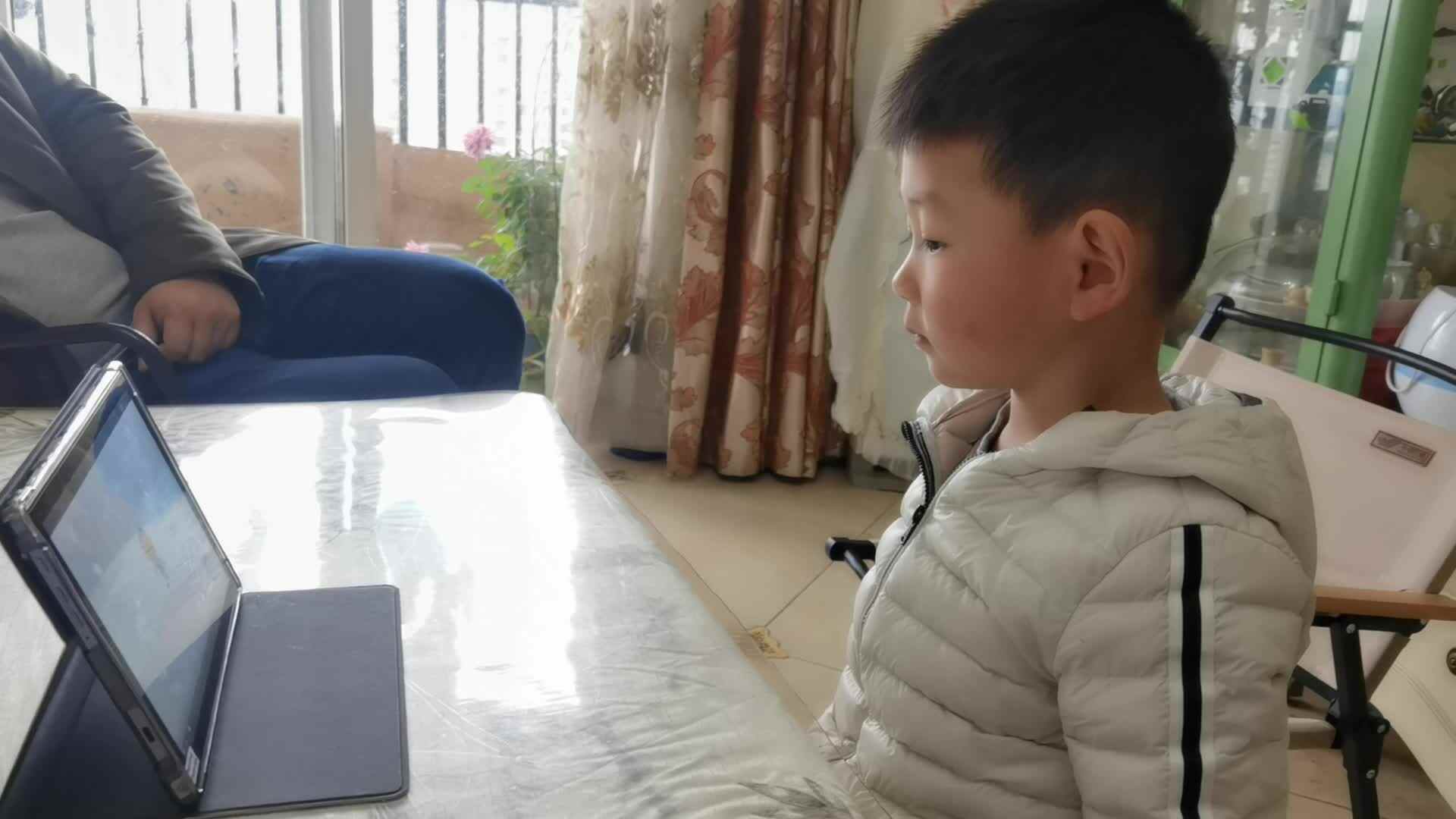 学儿歌 walking walking.mp4