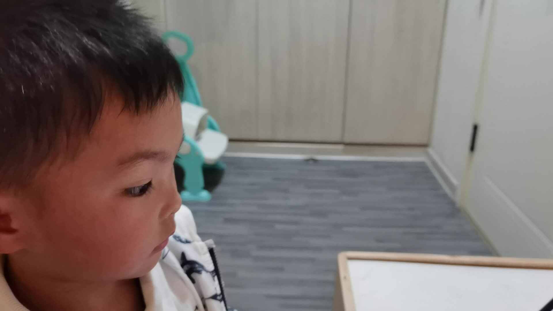 VID_20220408_204832.mp4