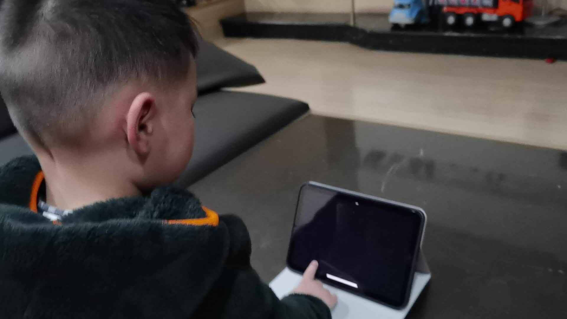 VID_20220415_202211.mp4