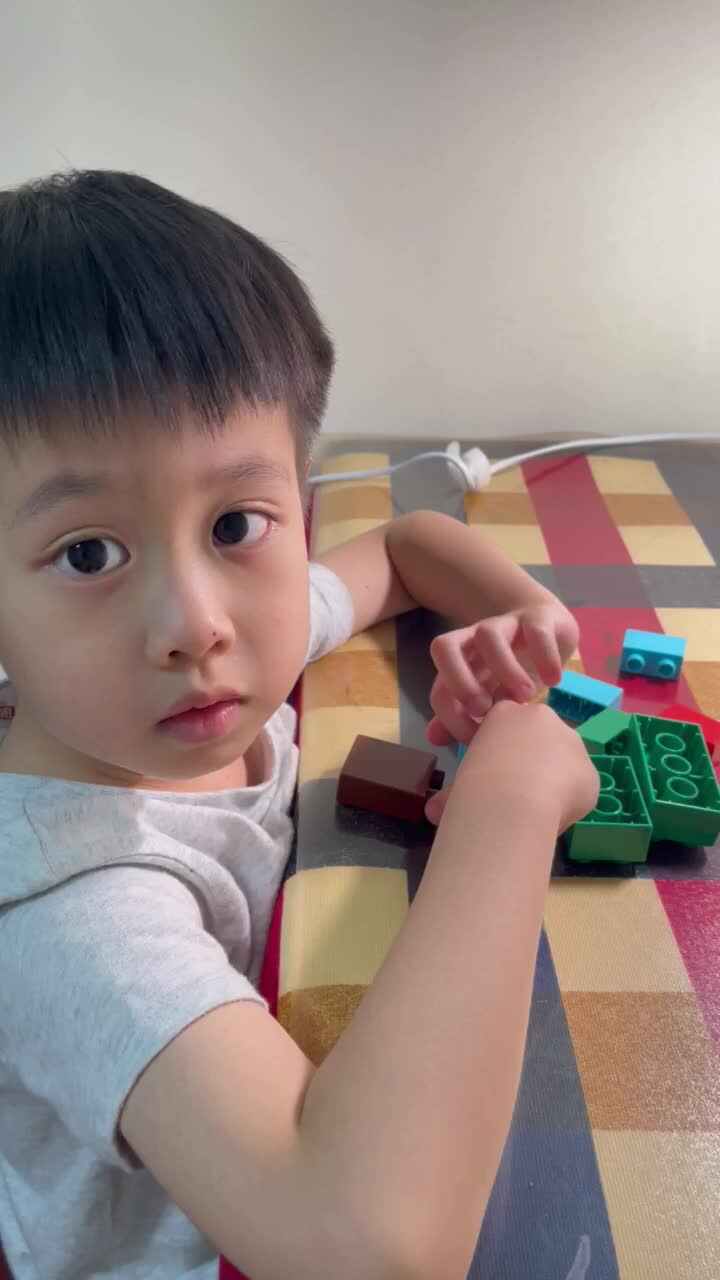 ⁣⁣2023级B班20220425吴艺轩闯关练习-二等分和四等分.MOV
