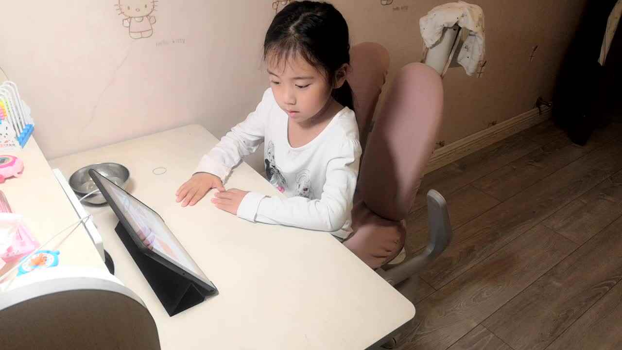 20220423学B班黄诗淇《英语跟读练习》