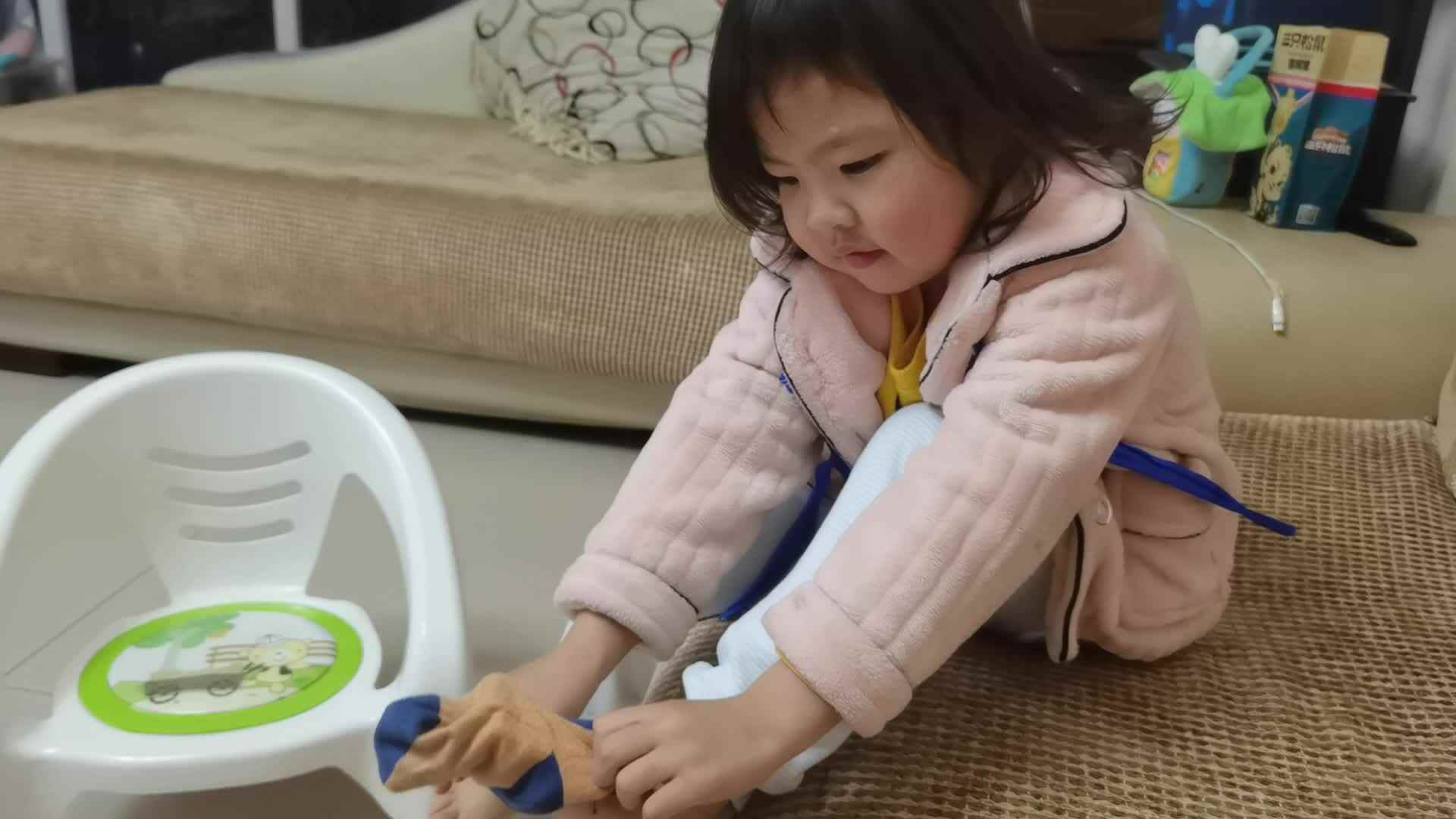 劳务日记（我会自己穿袜子）