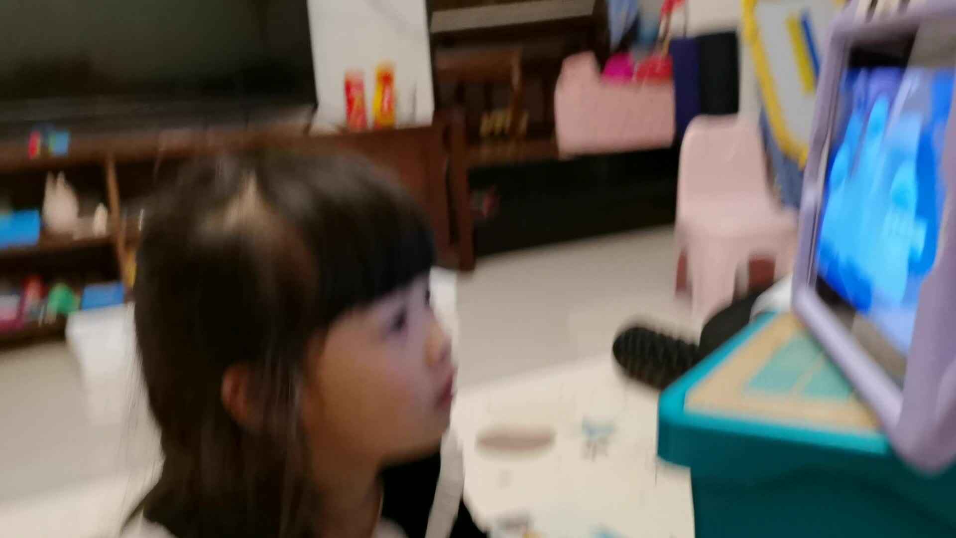 2022.4.14侯奕帆闯关练习《练习收拾碗筷》