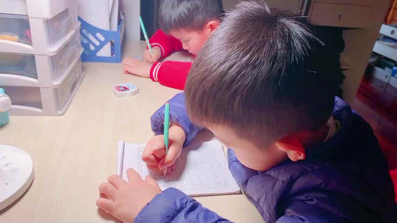 《书写数字10.11.12》
