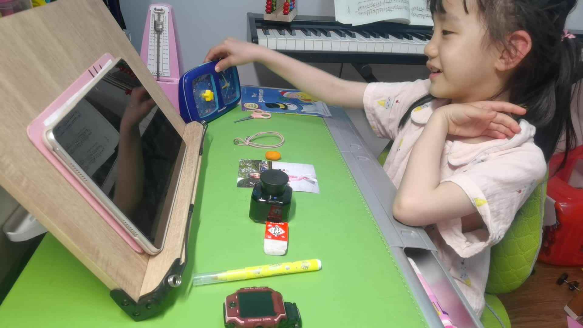 VID_20220410_205534.mp4