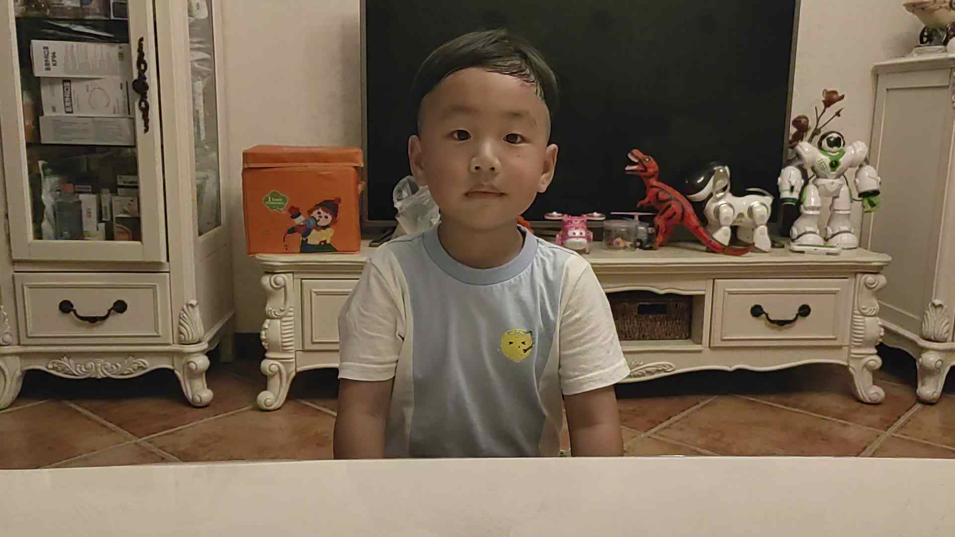 2022.4.23，《坐姿儿歌》