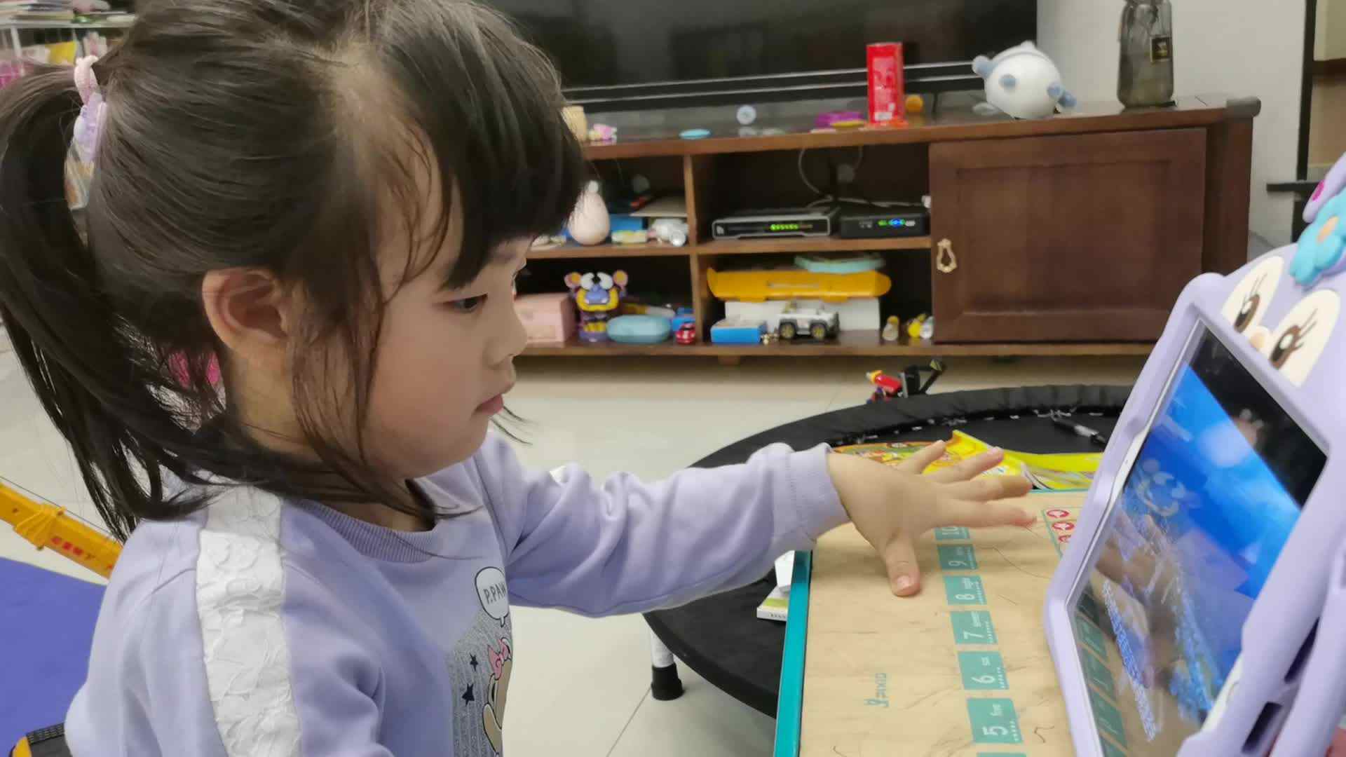 2022.5.13侯奕帆闯关练习观看《大理崇聖寺三塔》