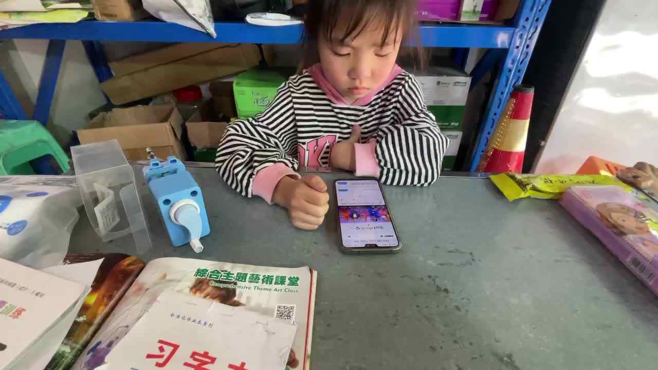 英文儿歌《Finger Family》手指家族(家庭成员)