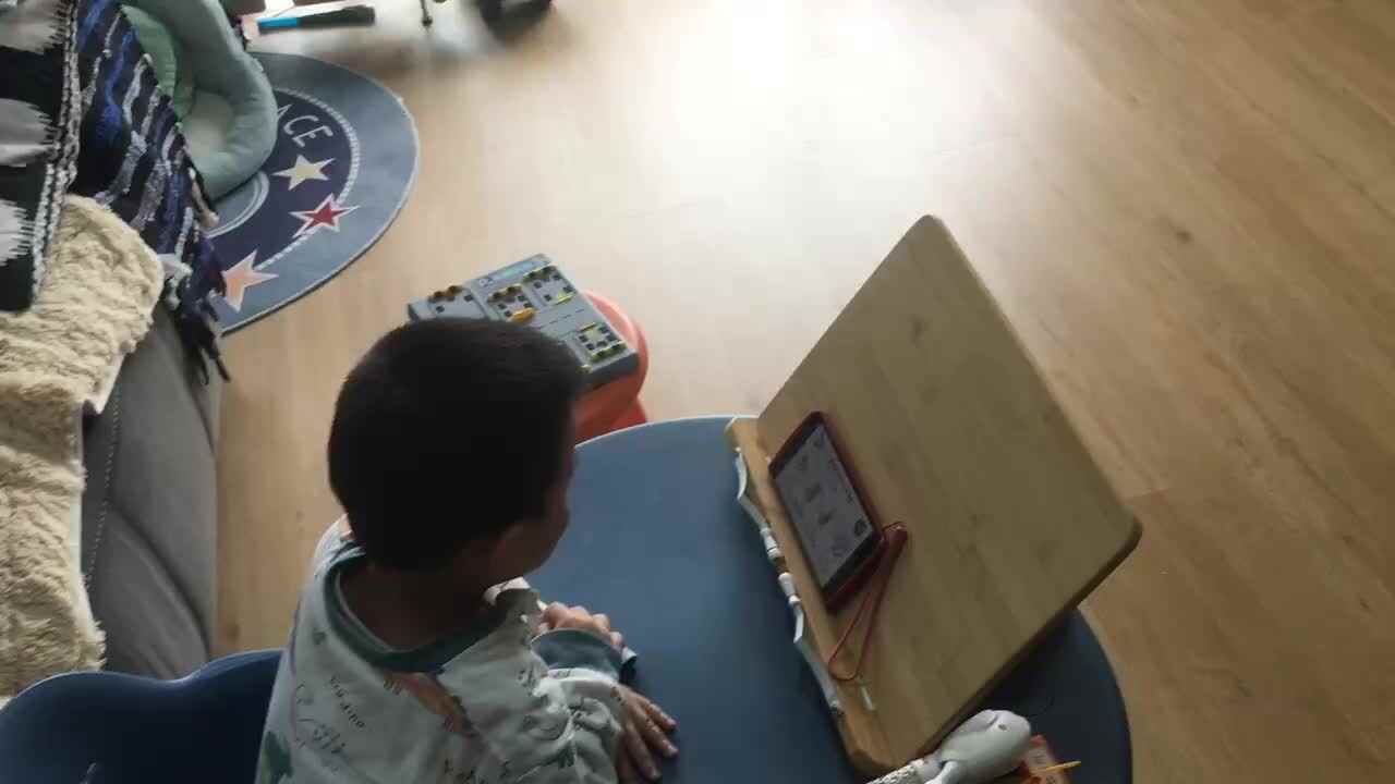 2022-05-04 郭睿珩 pets朗读示范.mp4