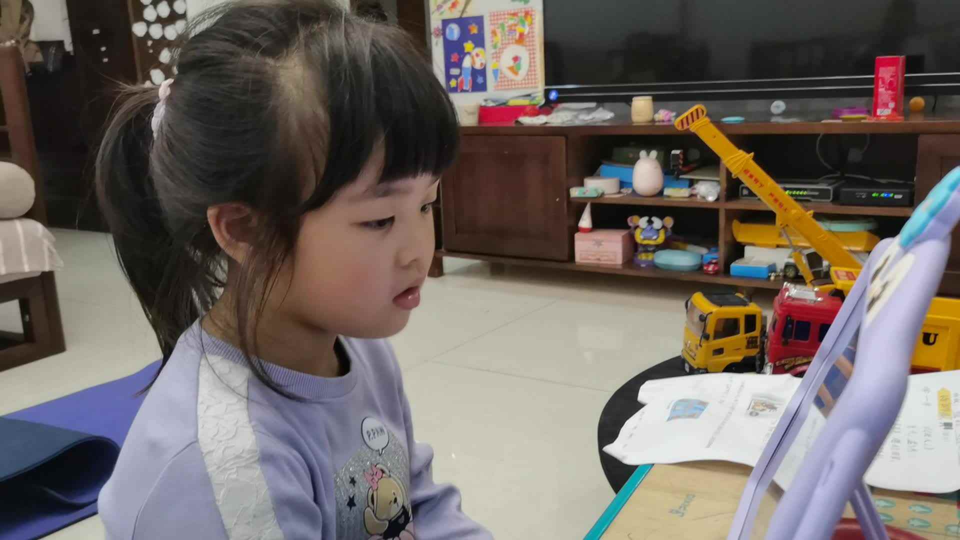 2022.5.11侯奕帆闯关练习儿歌《老鼠抬花轿》