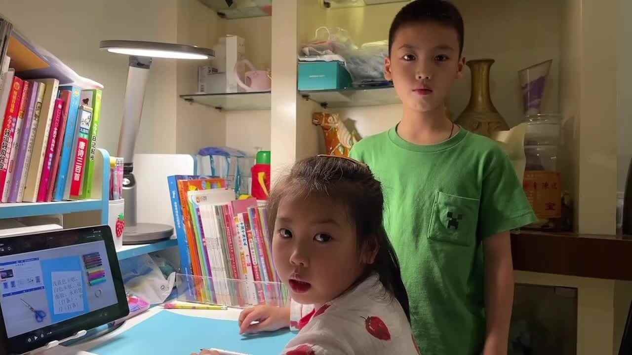 手工-《龙卷风来了》