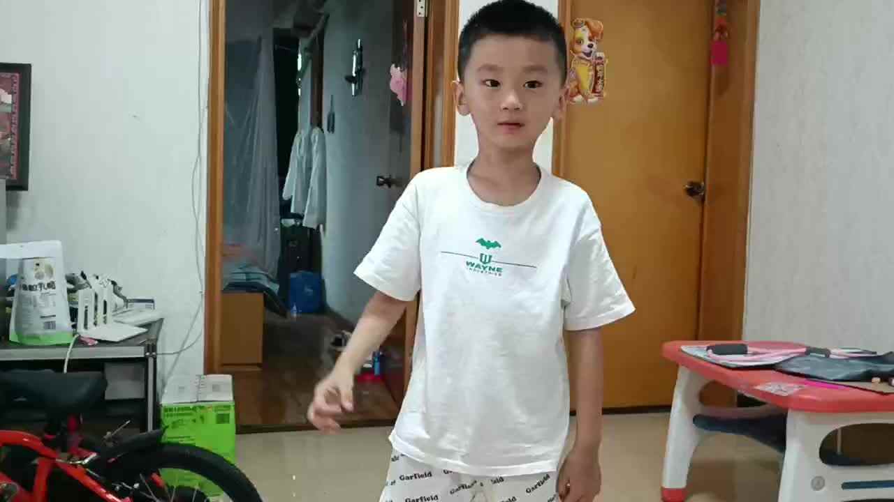 2023级B班刘梓浩闯关练习儿歌.mp4