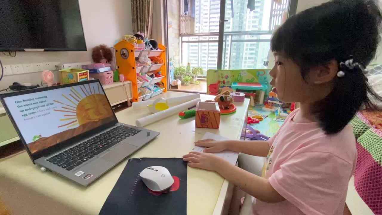 2022.6.2《好饿的毛毛虫》.MOV