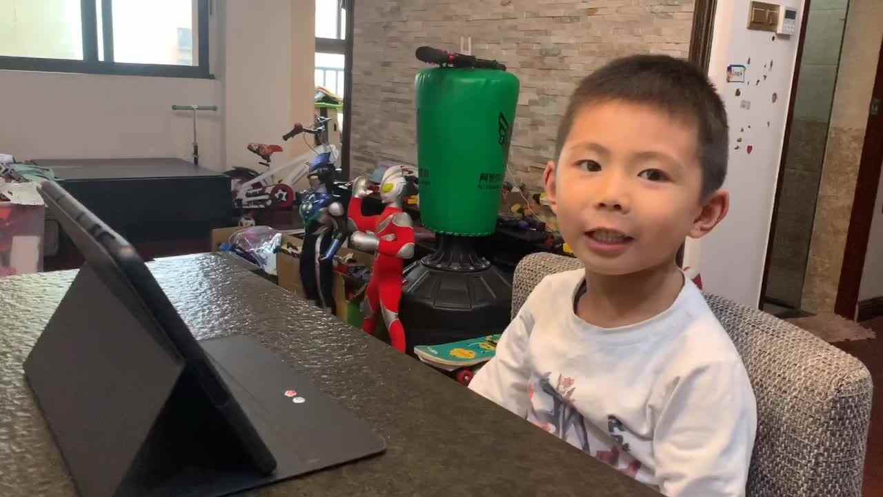 看视频并指读英文月份2022.6.11