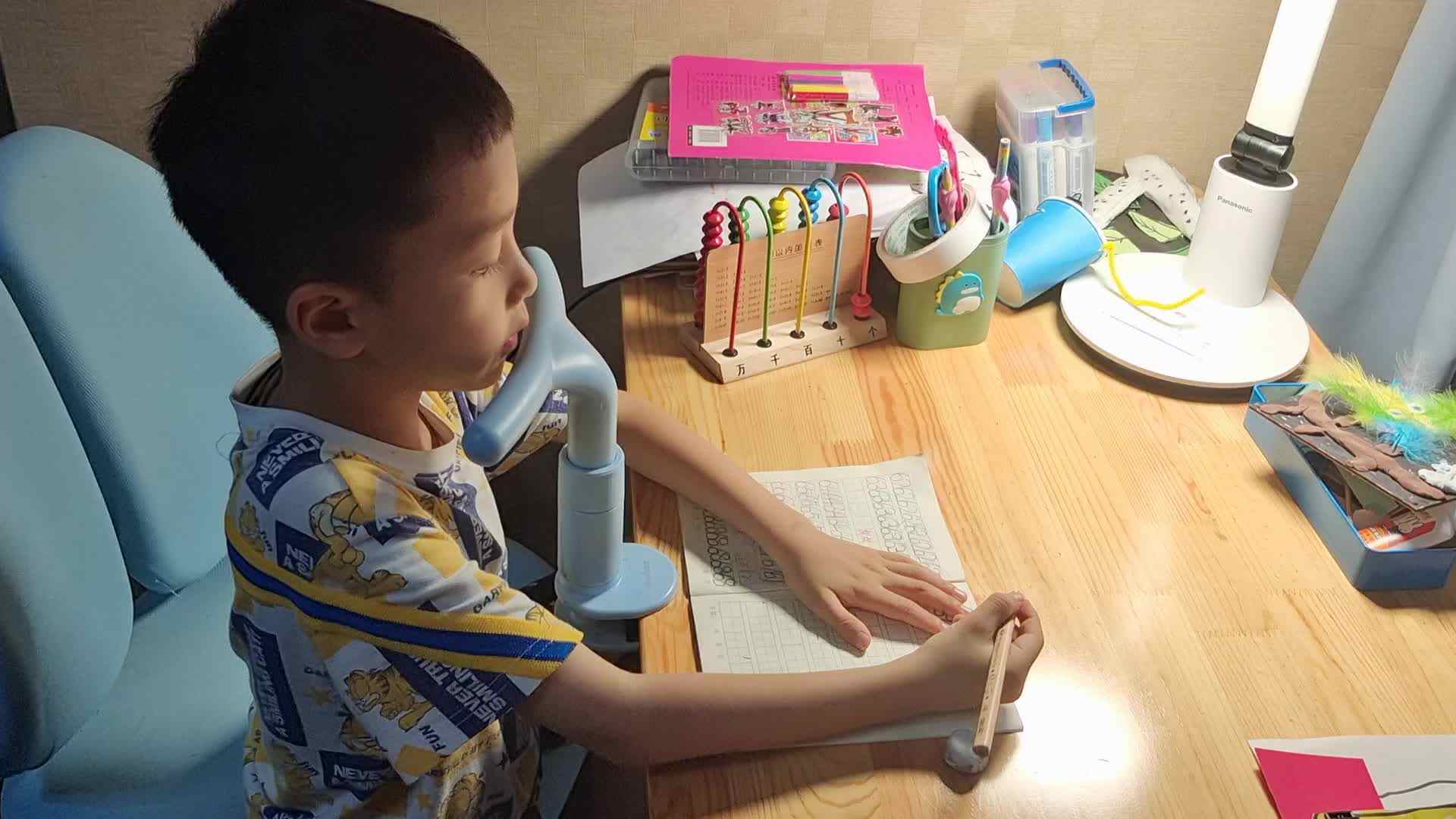 书写数字68.69.mp4
