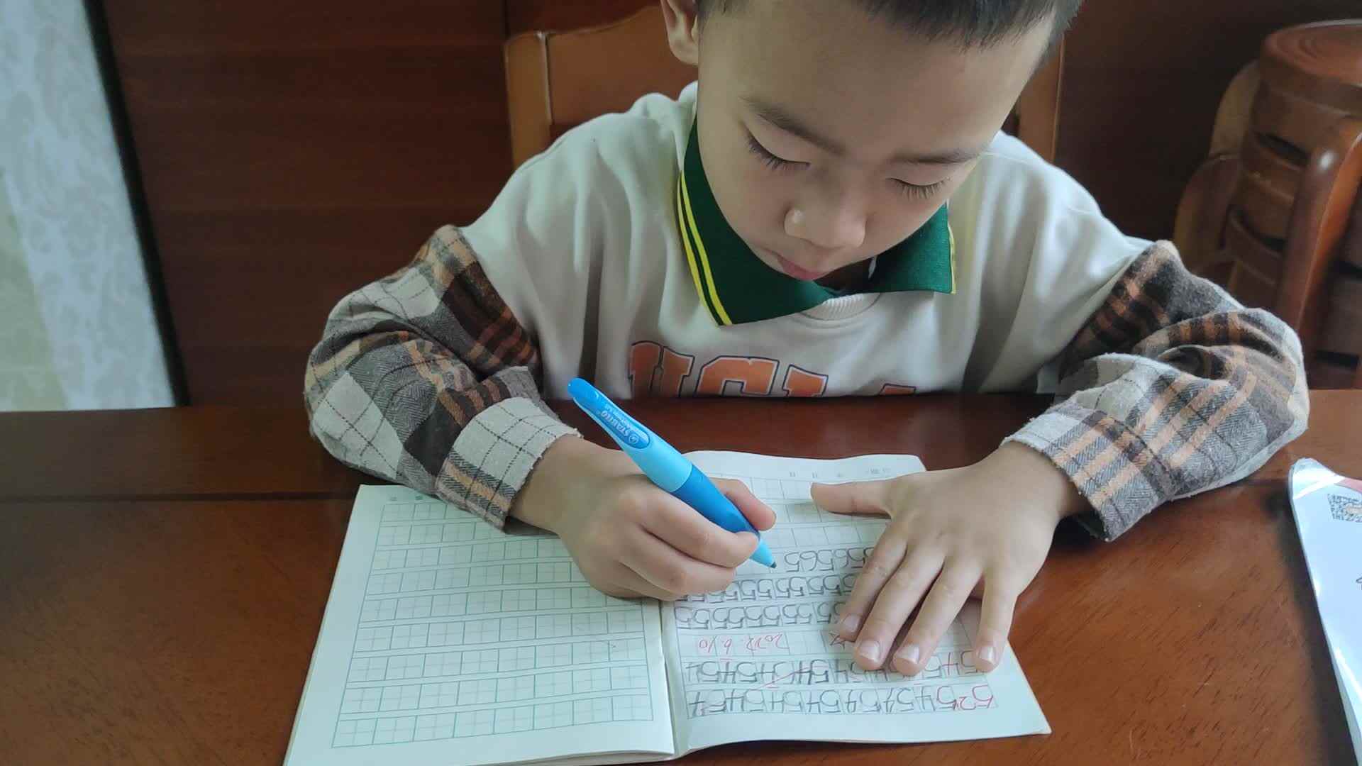 书写数字55.56