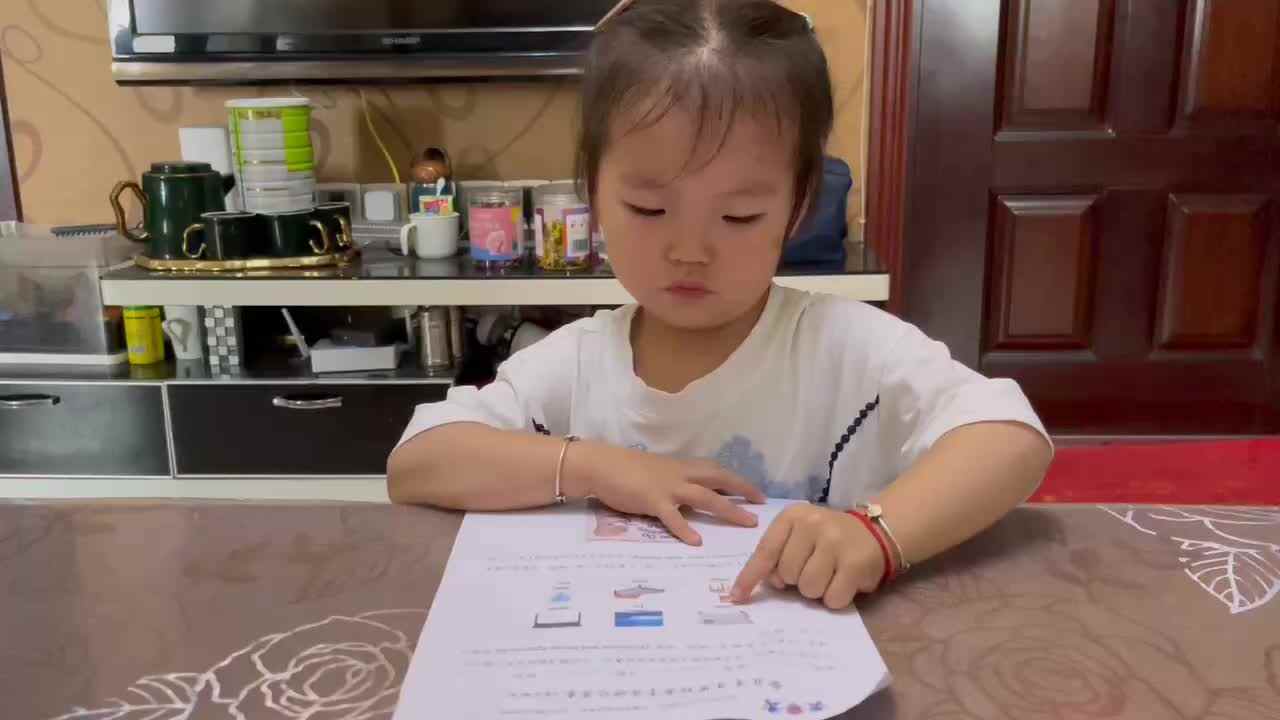 观看（Furniture and Home Appliances 朗读示范）