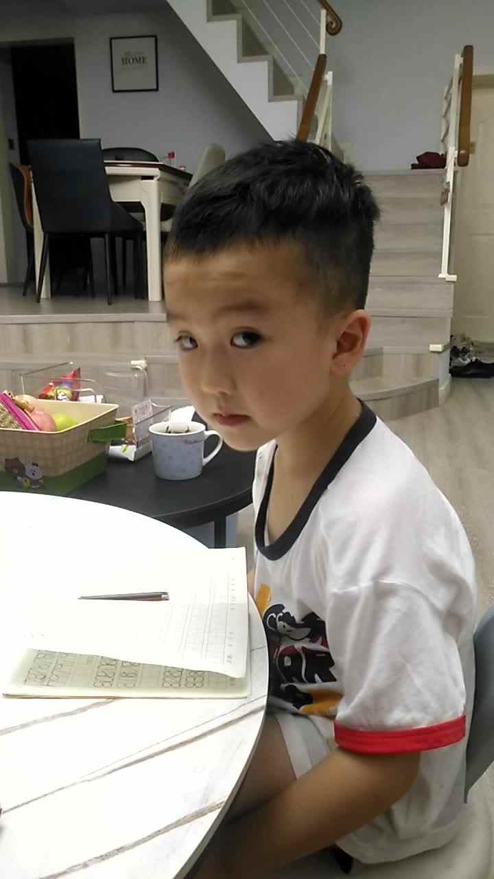 VID_20220701大B班汪林泽闯关练习