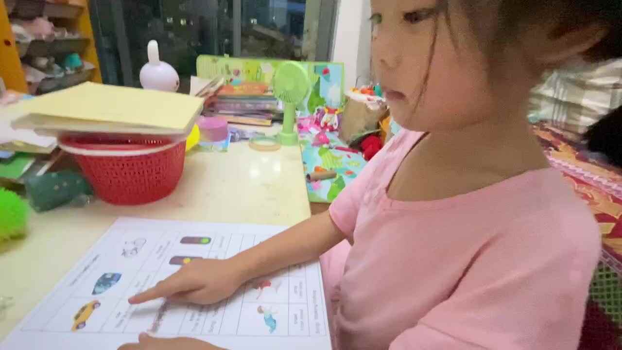 2022.8.12《英语游戏》.MOV