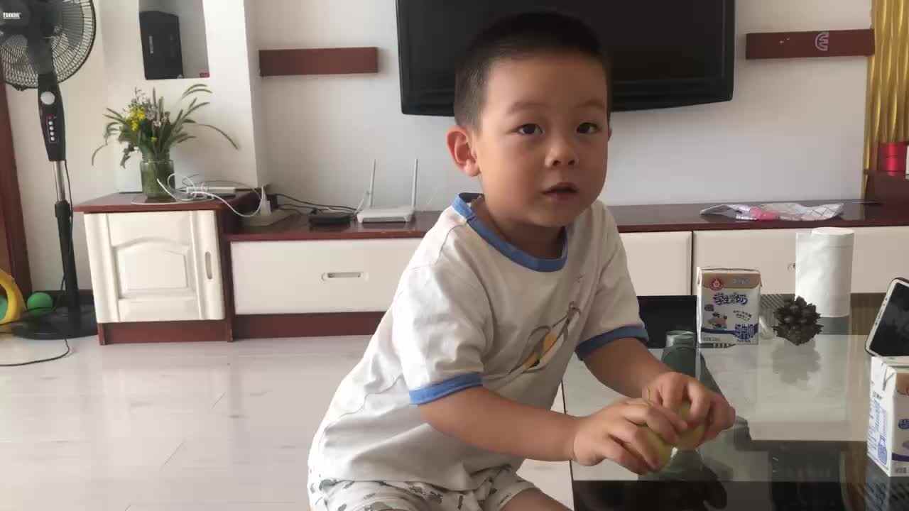 20220819小A班郭睿珩-暑假作业-day15-2-互动中暑了该怎么办.mp4