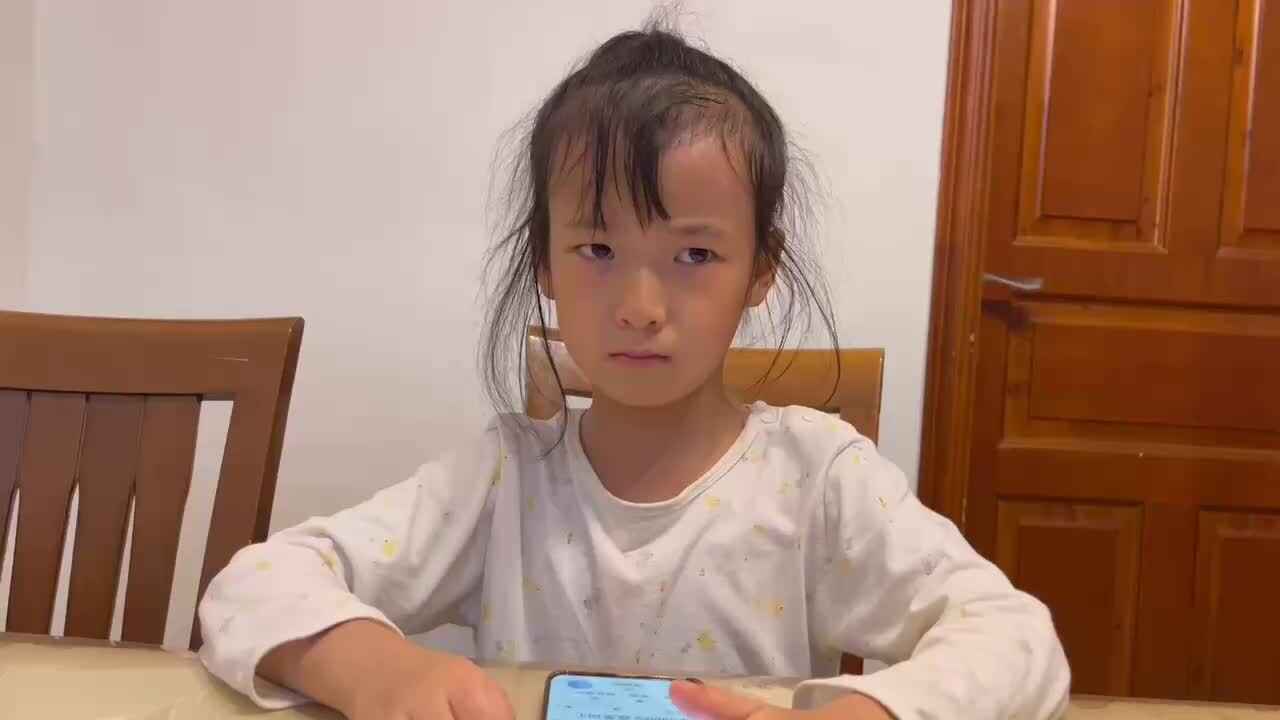 2023级大B班余梓萌20220811闯关练习英语跟读