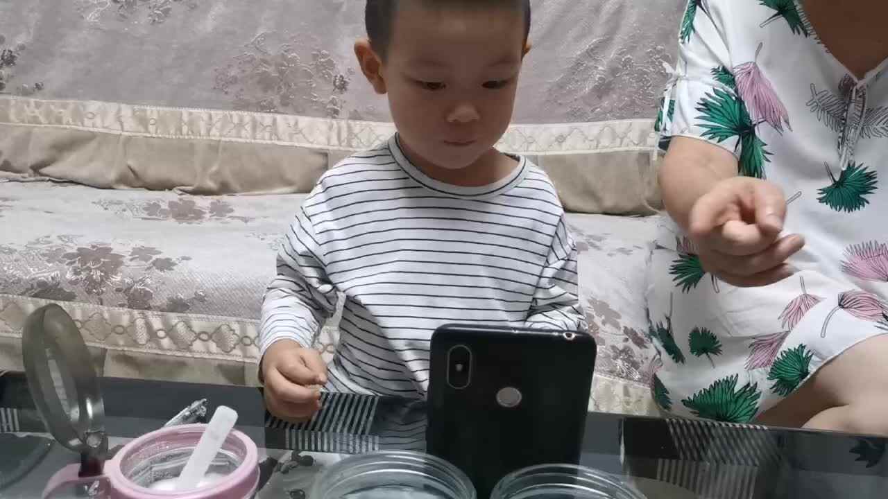 20220812小A班郭睿珩-暑假作业-day10-科学小实验.mp4