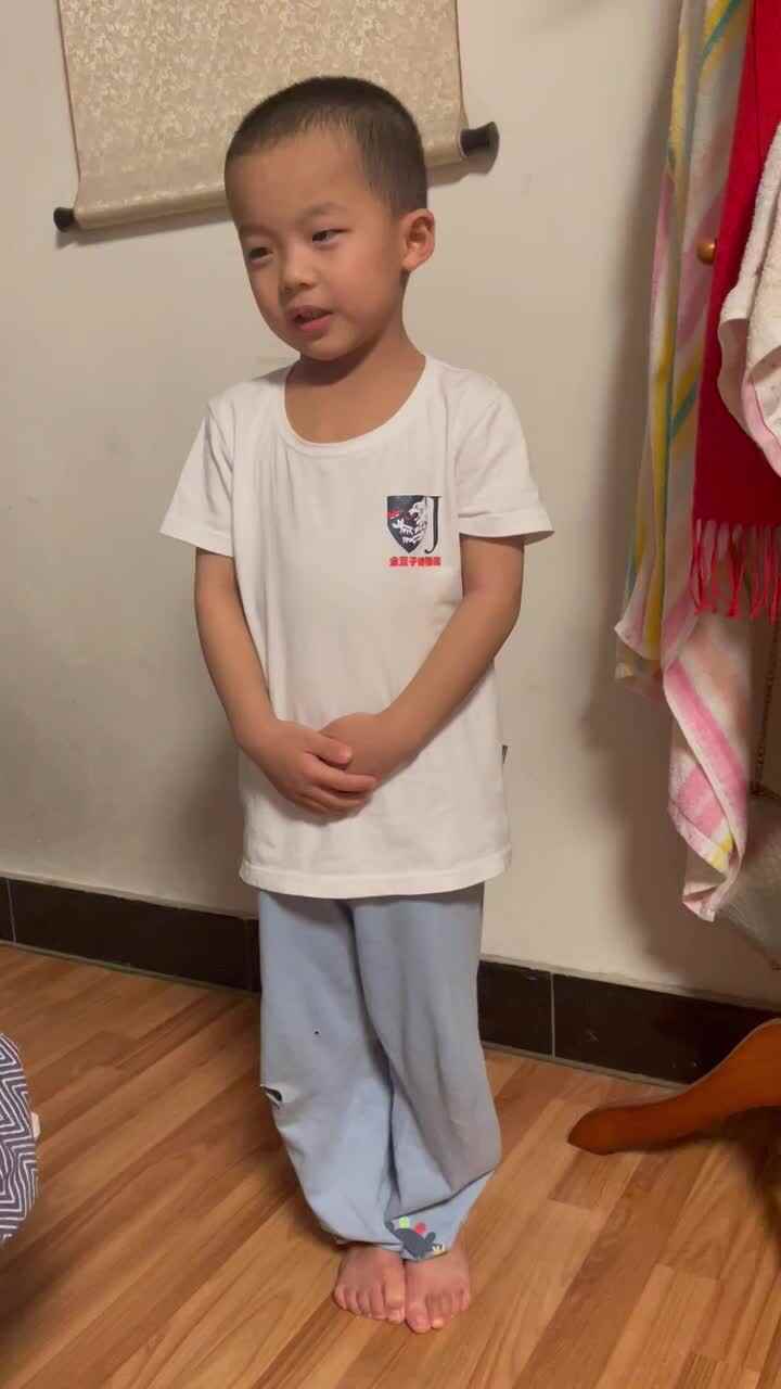 鞠躬礼仪训练