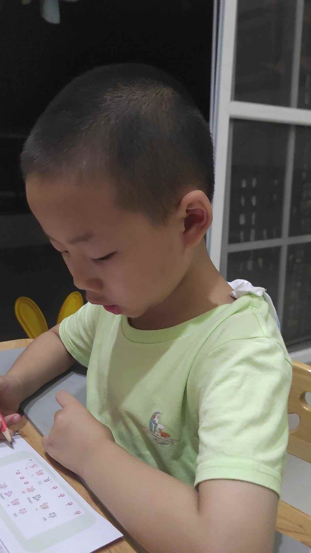 实验1班徐梓睿鹅歌.mp4