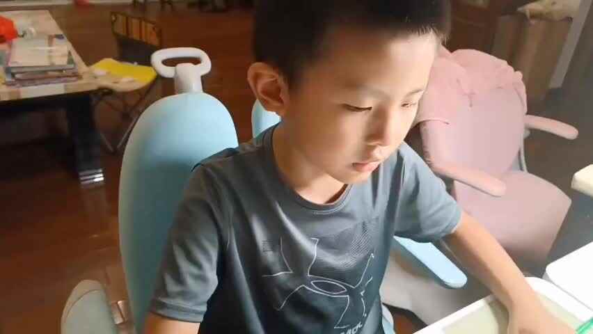 观看单韵母i视频、书写.mp4