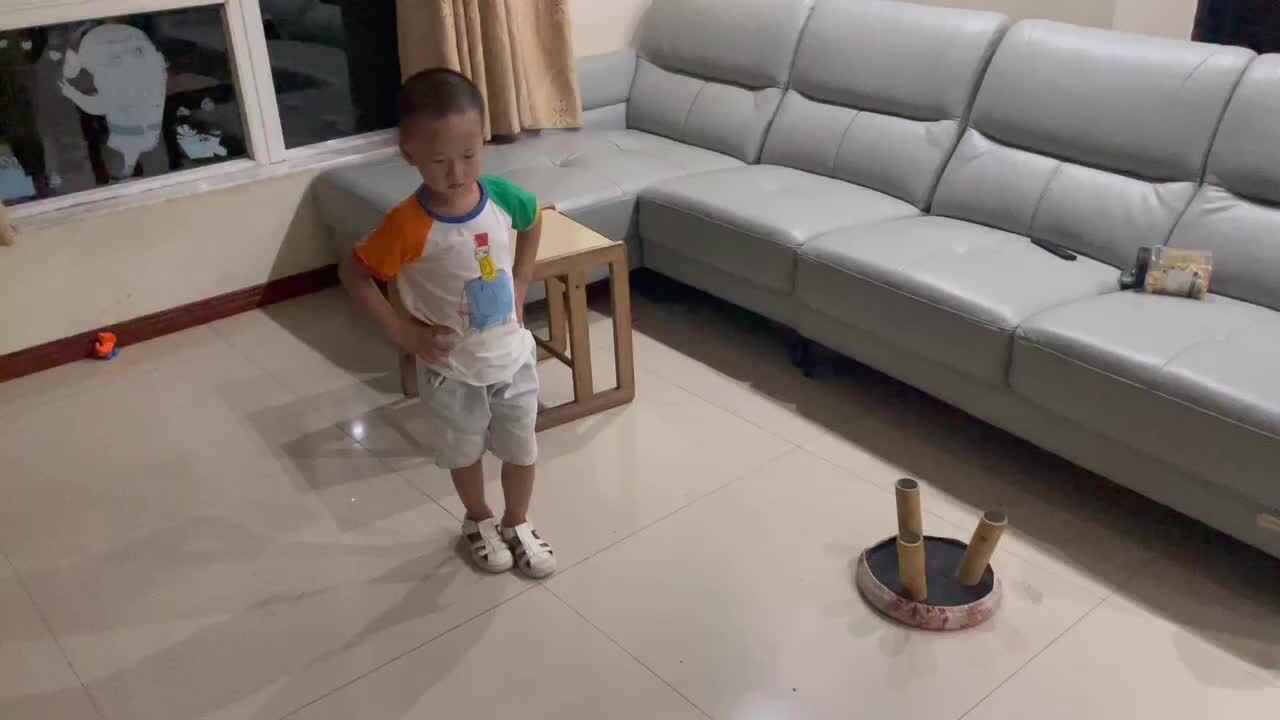 叉腰走.MOV