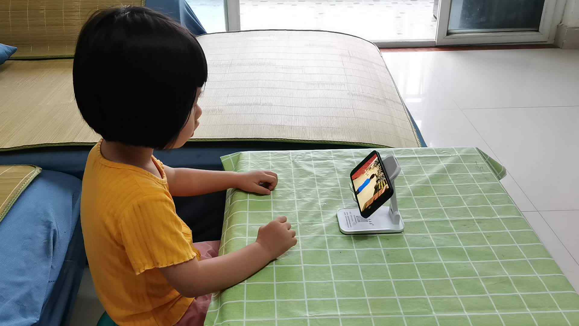 观看视频《kids doing Grocery Shopping》