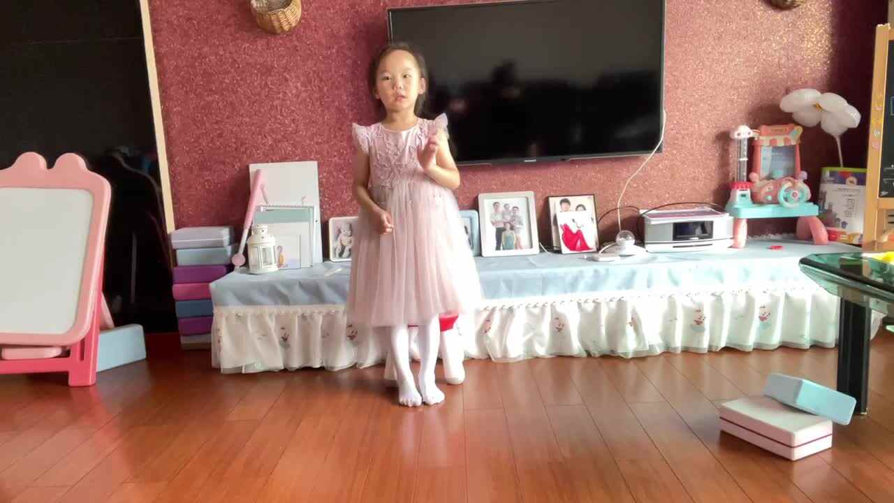 2023级实验2班段舒婷20220906闯关练习礼仪篇-------站姿、坐姿 .MOV