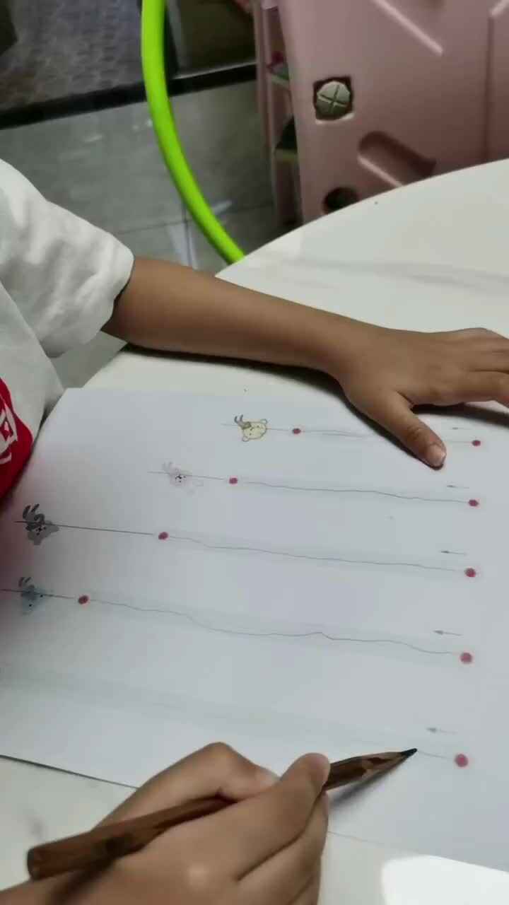 大班B班 王偲然 控笔训练2