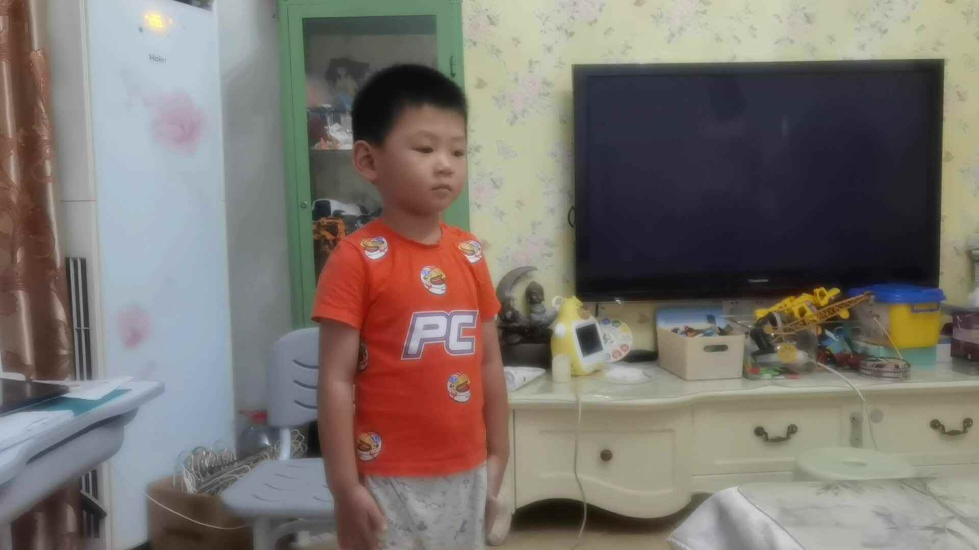 练习站姿、坐姿