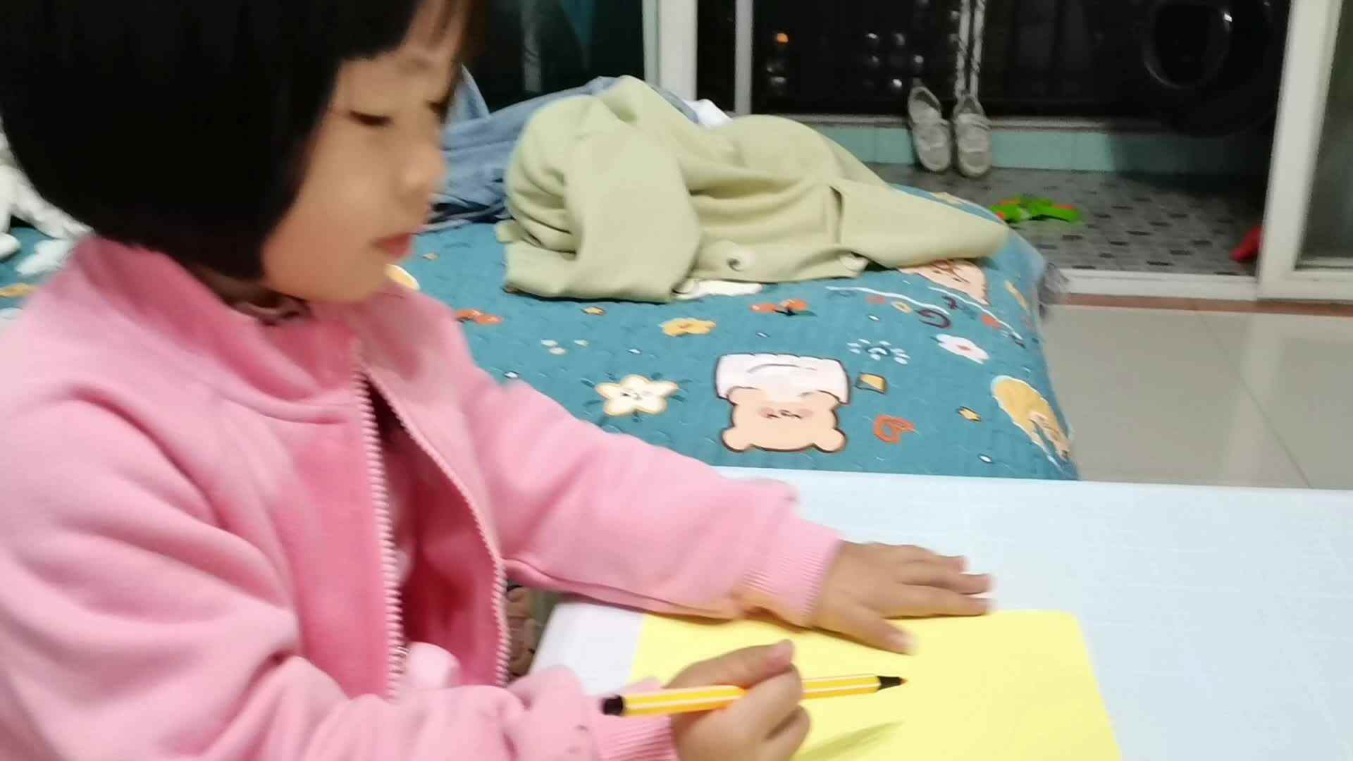 绘画《家庭逃生计划》.mp4